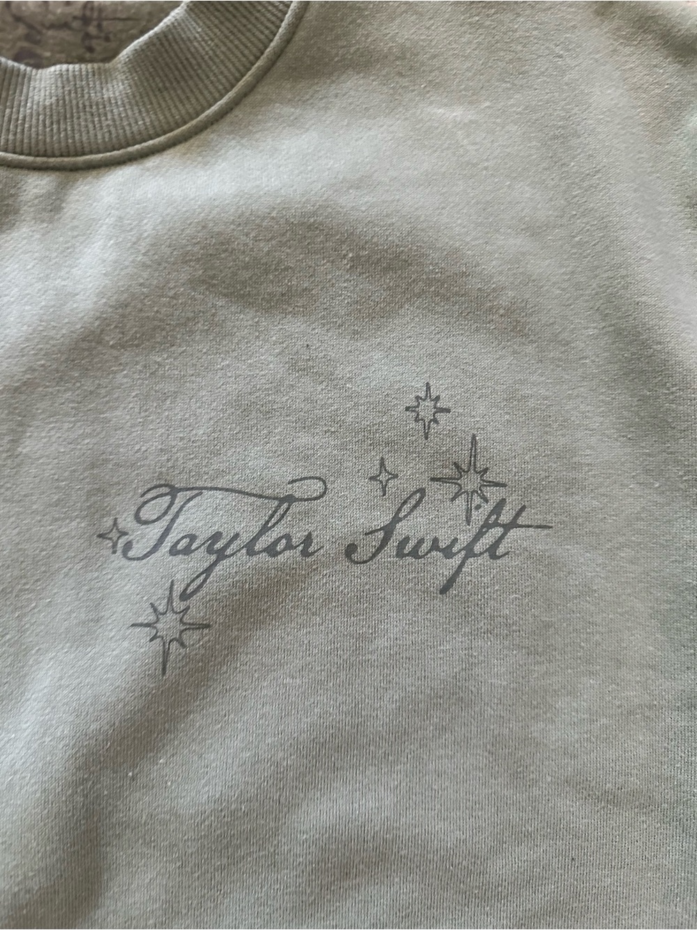 Taylor Swift Danced all Night  kanga sweatshirt size Small - Picture 4 of 8